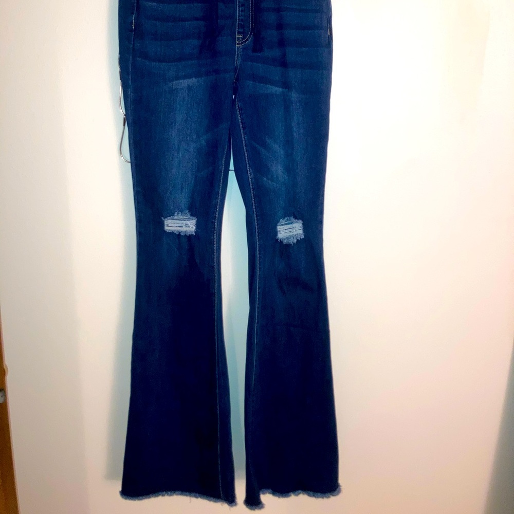 Bell bottoms! Brand new they were just too long!Very cute and comfortable!